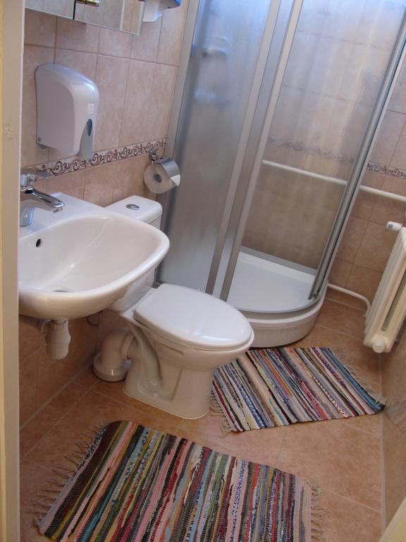Viesu Maja Ezerkalns Hotel Krāslava Buitenkant foto