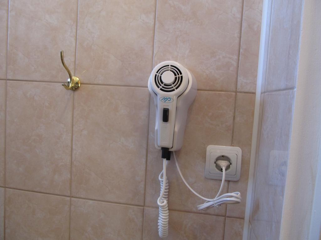 Viesu Maja Ezerkalns Hotel Krāslava Buitenkant foto