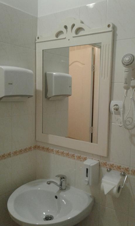 Viesu Maja Ezerkalns Hotel Krāslava Buitenkant foto